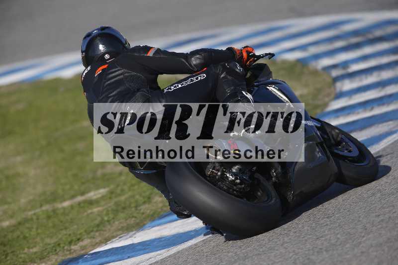 /Archiv-2024/02 29.01.-02.02.2024 Moto Center Thun Jerez/Gruppe gruen-green/backside